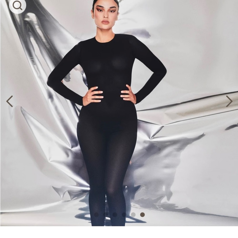 Skims Kim K. Sheer sculpting bodysuit, Onyx black, long sleeves, Small NWT